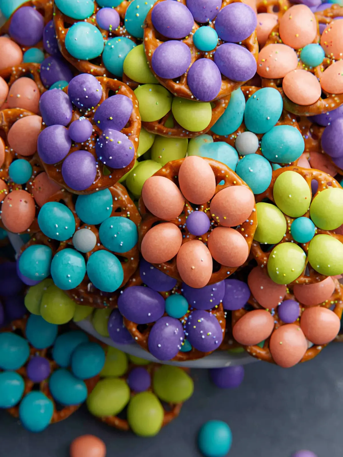 M&M Flower Pretzels First Image